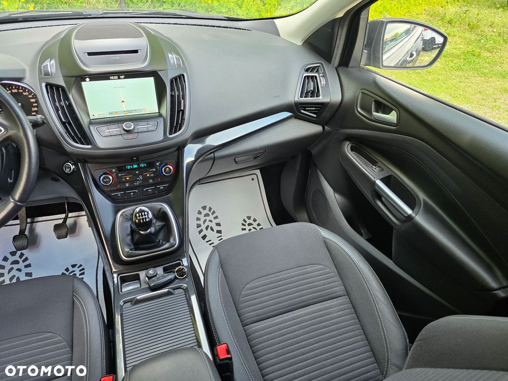 Ford Kuga 2.0 TDCi 4WD Titanium - 26
