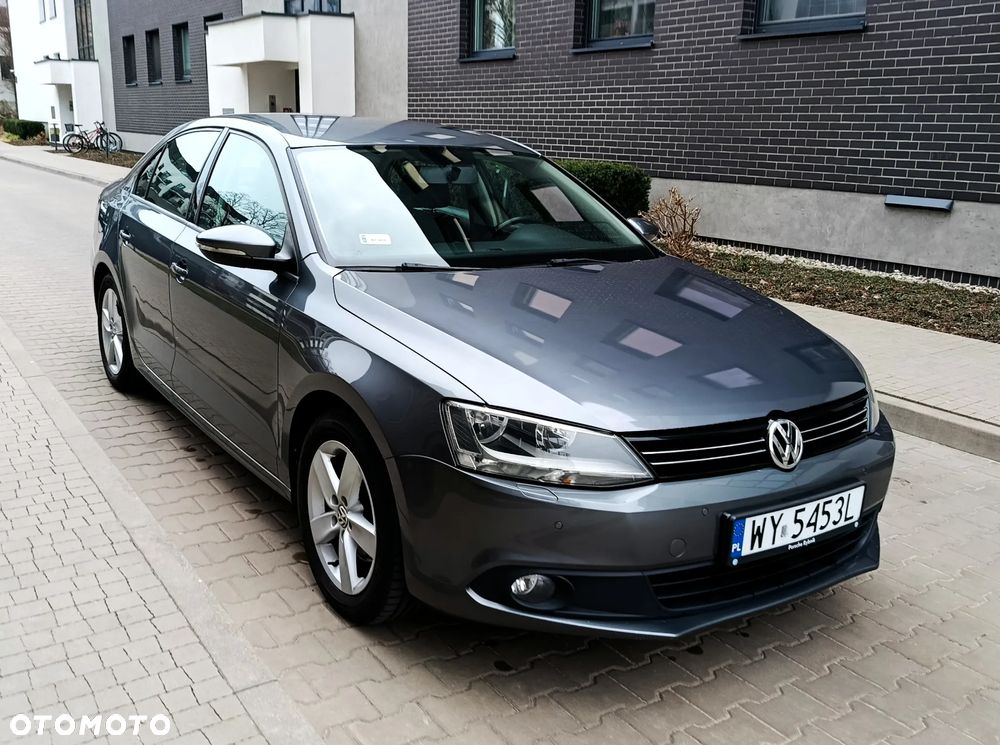 Volkswagen Jetta 1.4 TSI Comfortline - 1