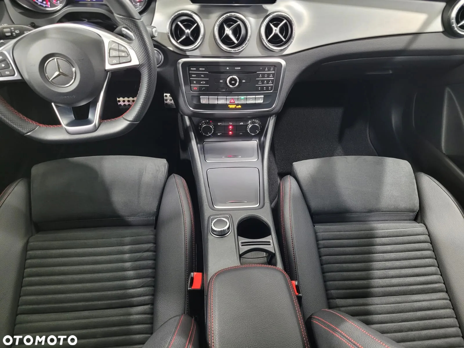 Mercedes-Benz CLA Shooting Brake 200 7G-DCT AMG Line - 22