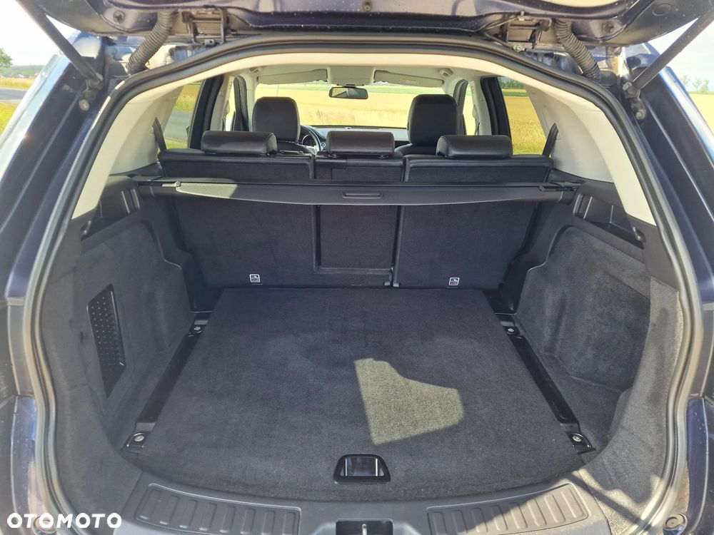 Land Rover Discovery Sport TD4 HSE Luxury - 23