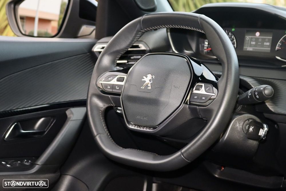 Peugeot 2008 1.2 PureTech Active Pack - 16