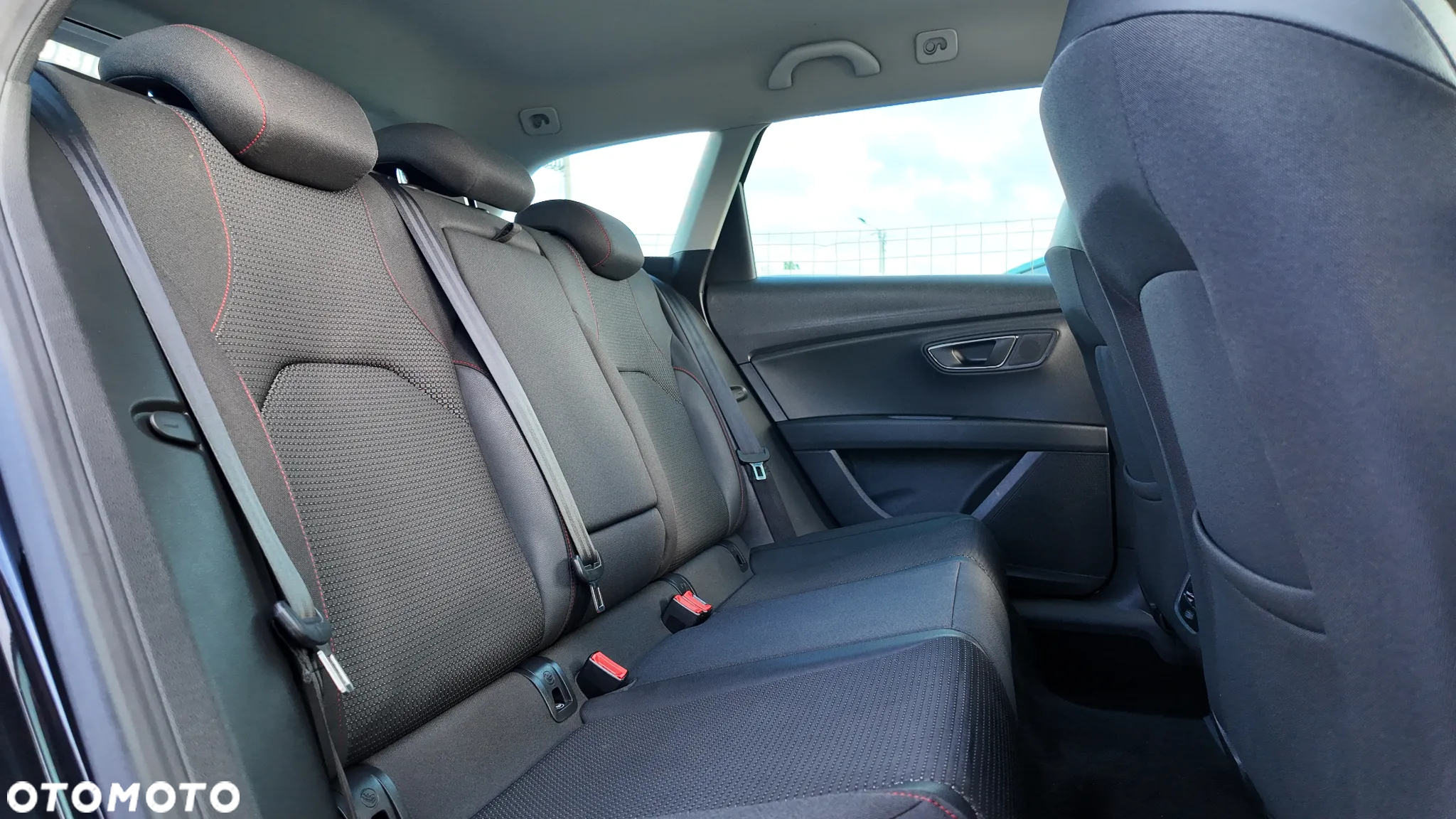 Seat Leon ST 2.0 TDI DPF DSG FR - 34