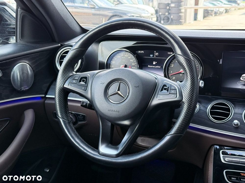 Mercedes-Benz Klasa E - 20
