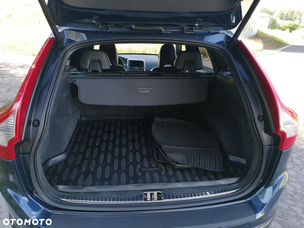 Volvo XC 60 D5 AWD Summum - 26