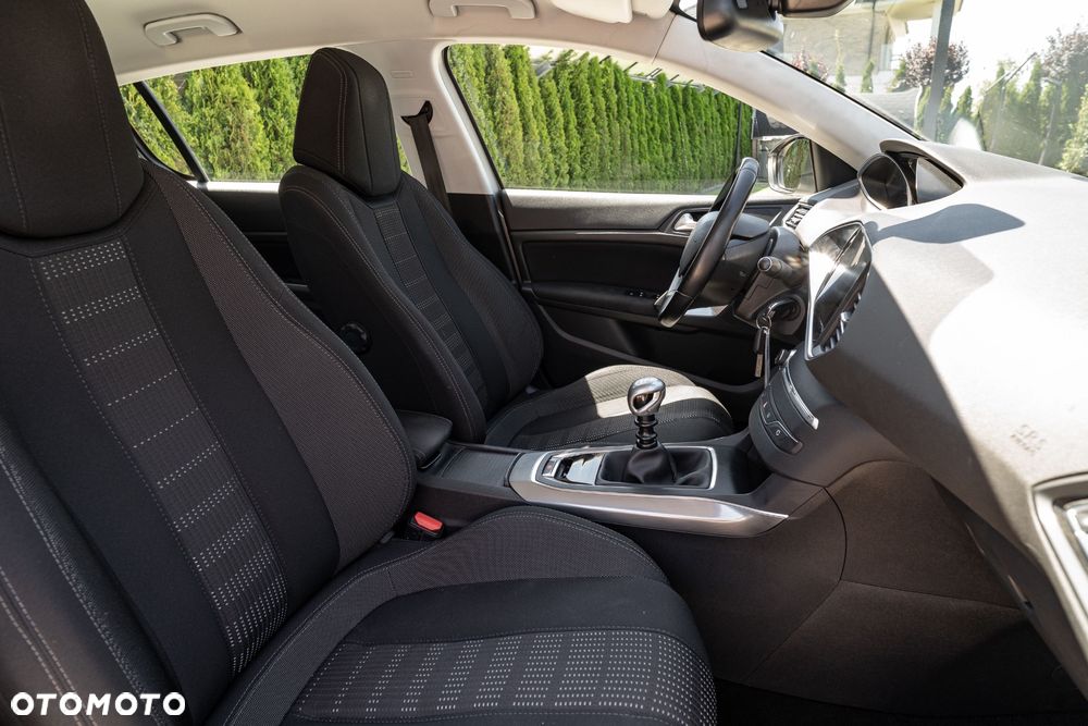 Peugeot 308 - 19