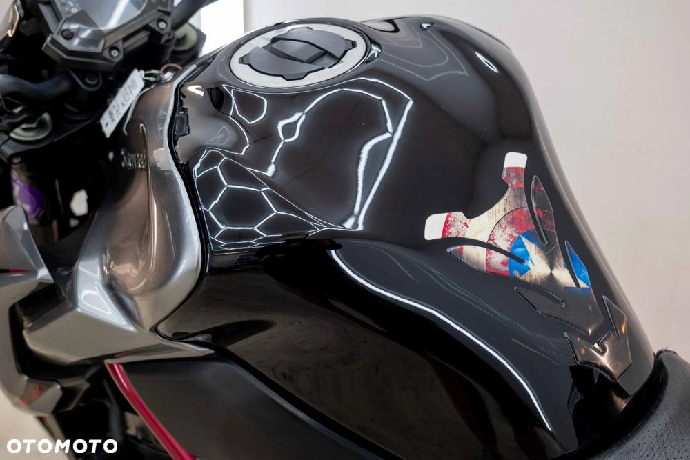 Kawasaki Z 900 - 22