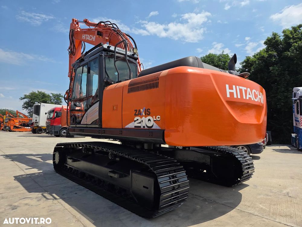 Hitachi ZX210LC-6, 23 tone, cupa NOUA 1,3mc, 2018, 7.784h, CUPLA rapida OIL QUICK, cupa ingusta, inst picon si rotire pe brate, 3 camere, lant 90% ok, consum mediu 9l/h, FULL OPTION, STARE FOARTE BUNA, posibilitate leasing 3 ani-PROMOTIE 83.900 EUR+Tva - 2