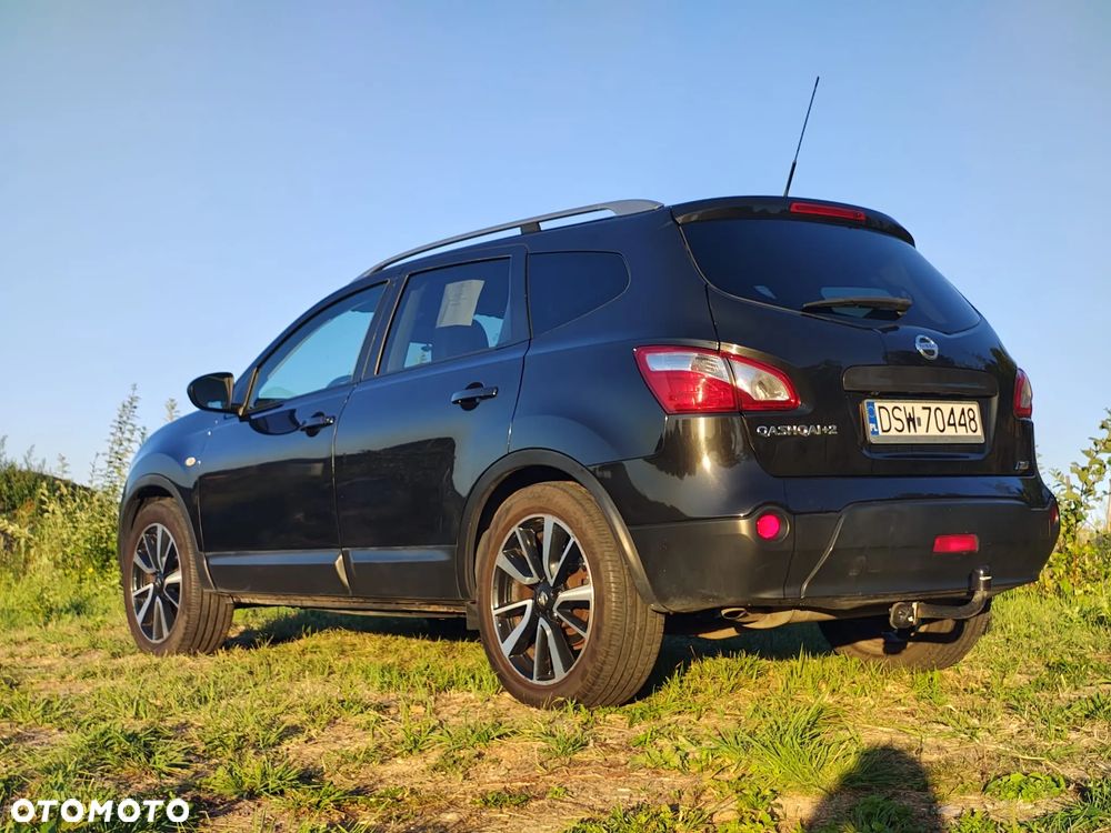 Nissan Qashqai+2 - 3