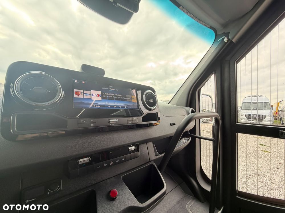 Mercedes-Benz Sprinter 519 - 26