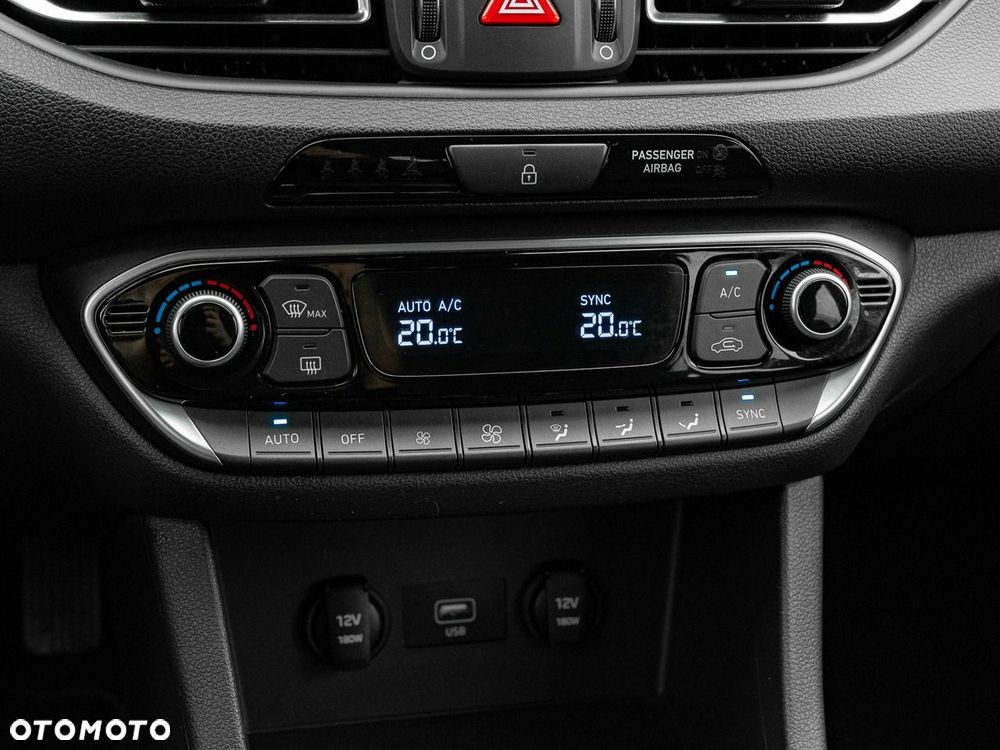 Hyundai i30 - 22