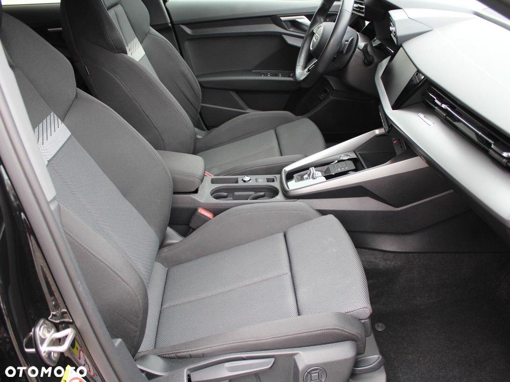 Audi A3 Sportback - 15