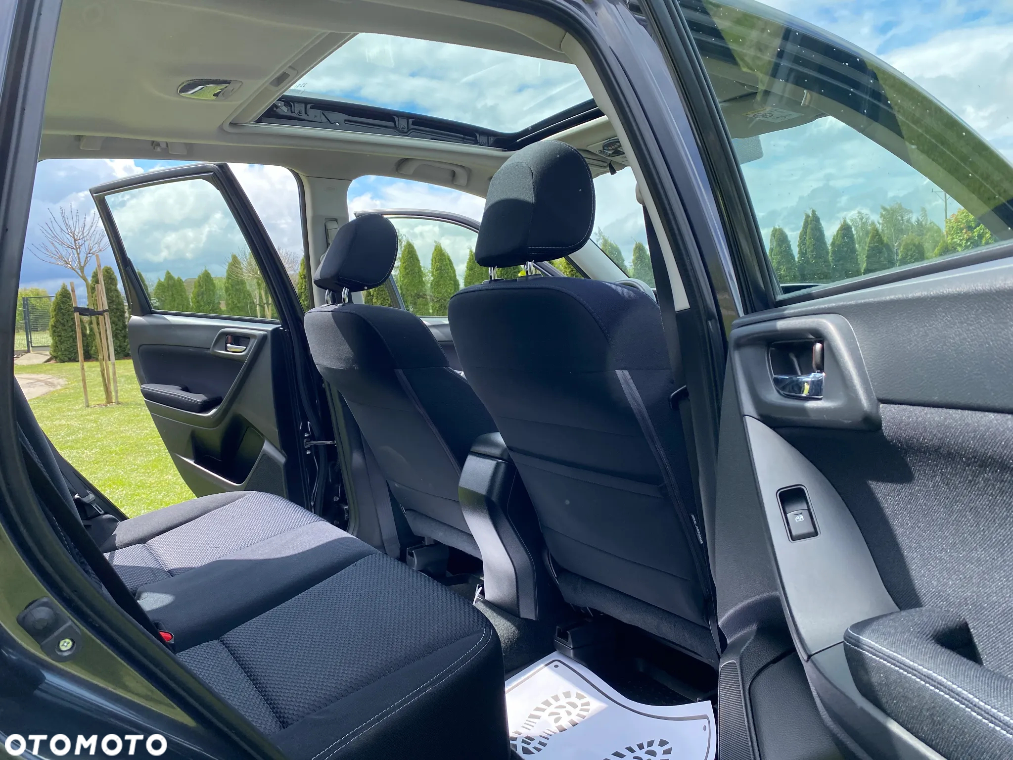 Subaru Forester 2.0D Platinum - 32