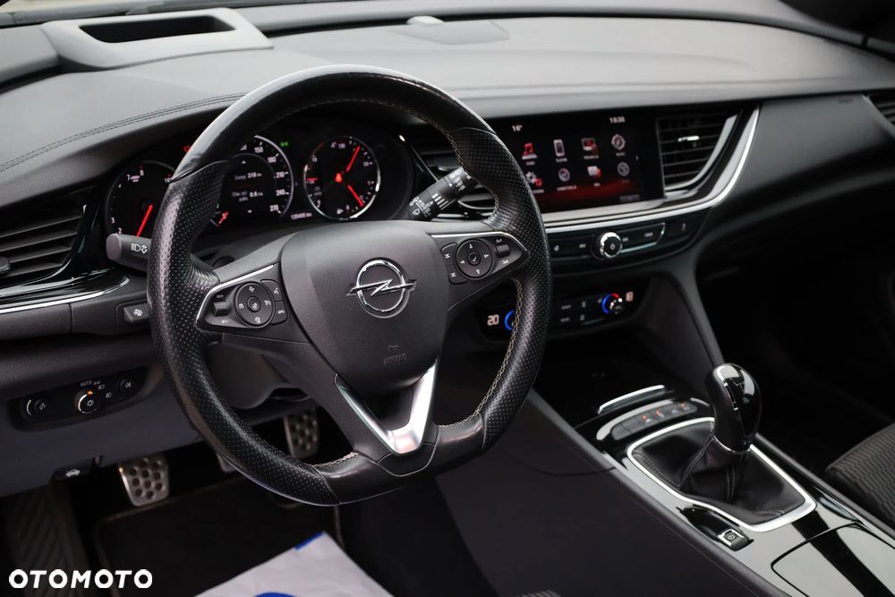 Opel Insignia 1.5 T GPF Innovation S&S - 32
