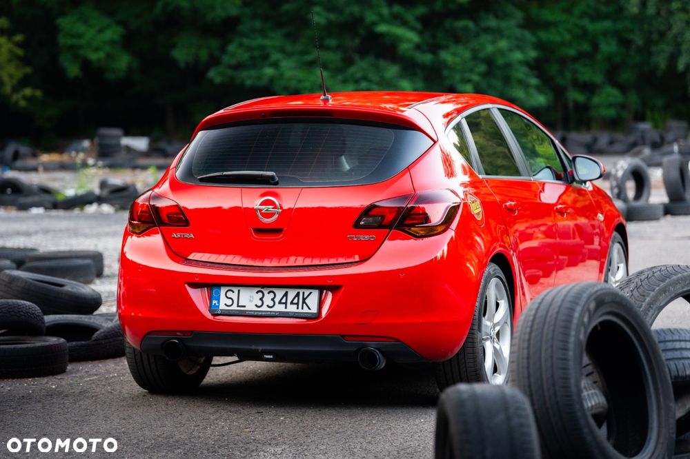 Opel Astra 1.6 T Sport - 21