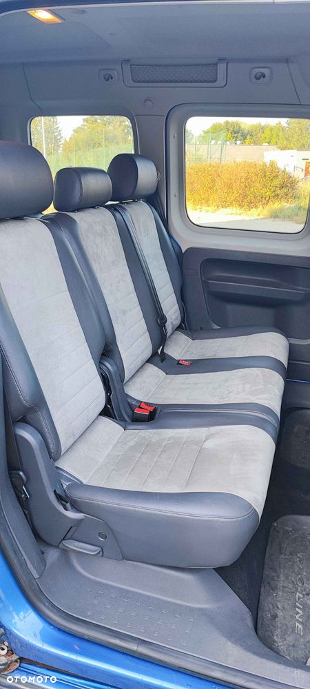 Volkswagen Caddy Comfortline 4Motion DSG - 16