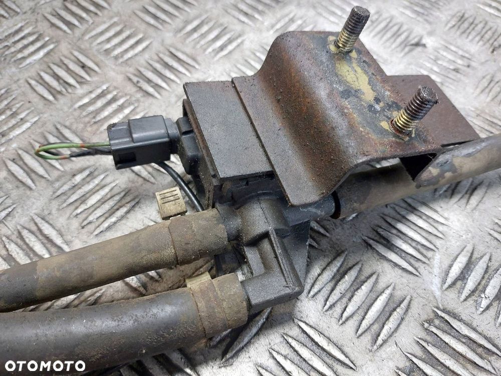 ZAWÓR PODCIŚNIENIA ISUZU NQR70LL 4.8 - 4