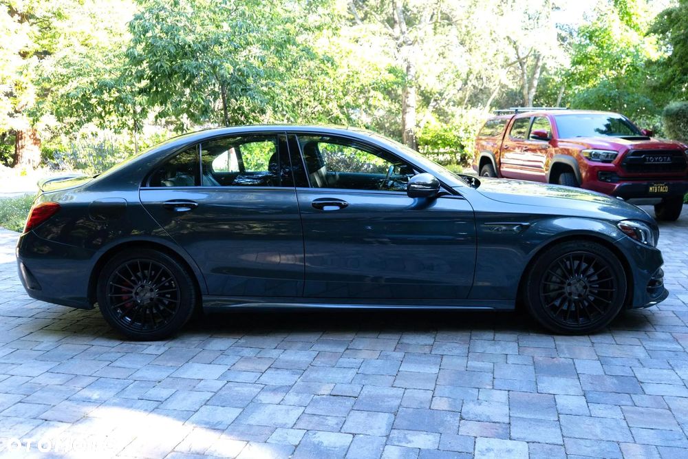 Mercedes-Benz Klasa C 300 7G-TRONIC AMG Line - 10