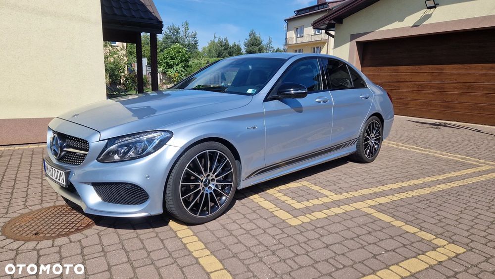 Mercedes-Benz Klasa C AMG 43 4-Matic - 1