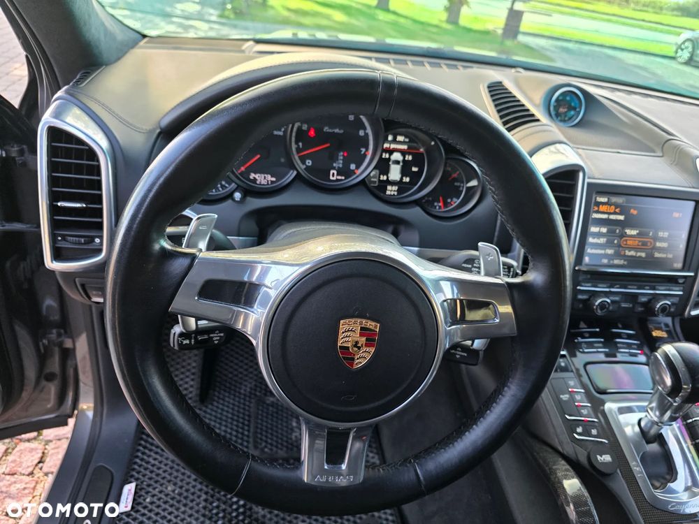Porsche Cayenne - 18