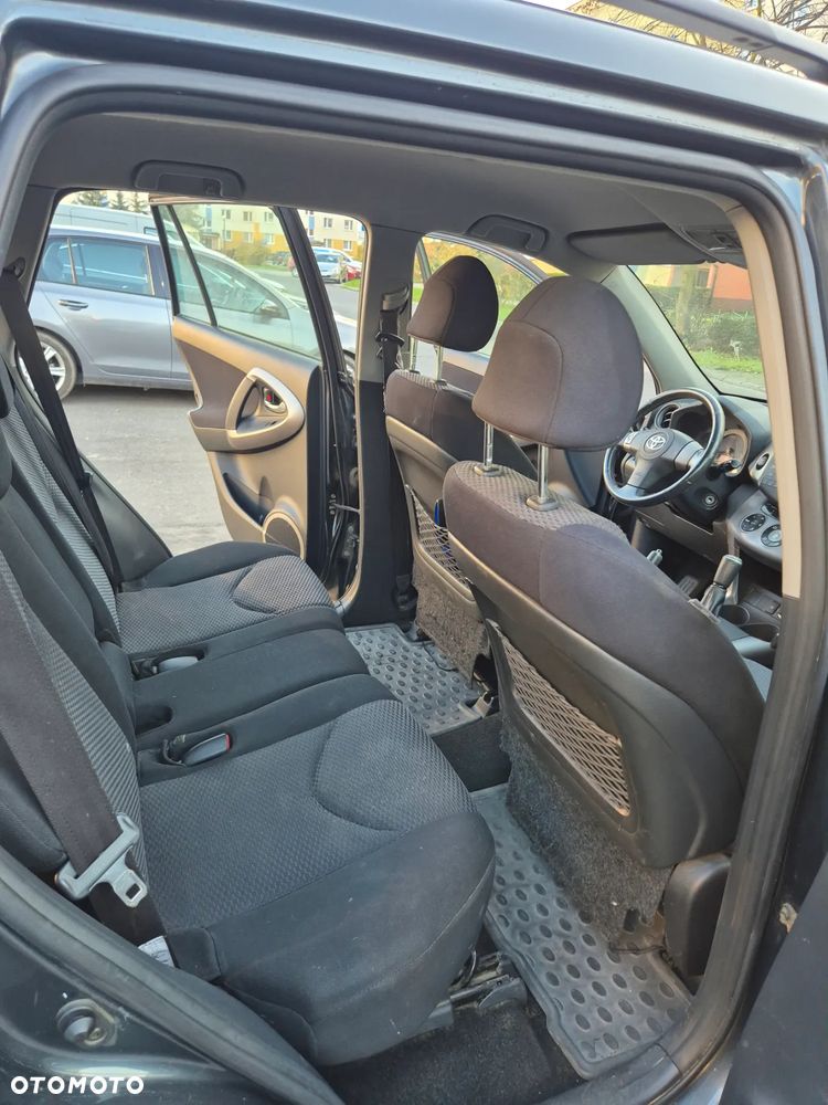 Toyota RAV4 2.0 VVT-i Sol - 13