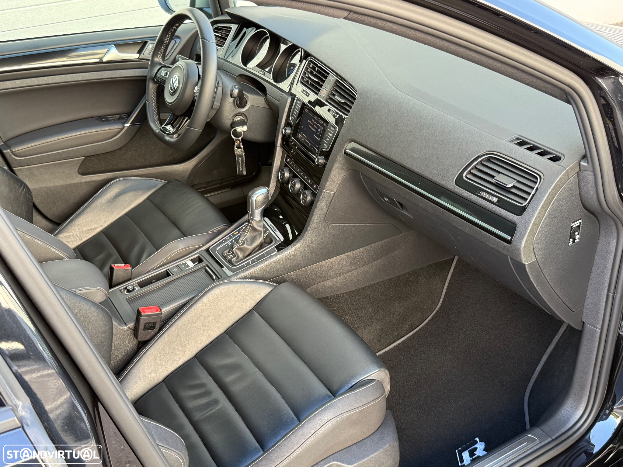 VW Golf 2.0 TSi R DSG - 9