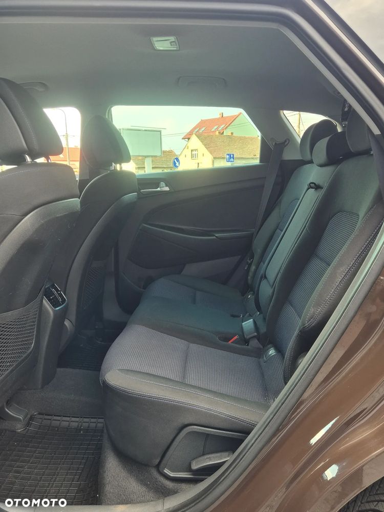 Hyundai Tucson blue 1.7 CRDi 2WD Style - 12