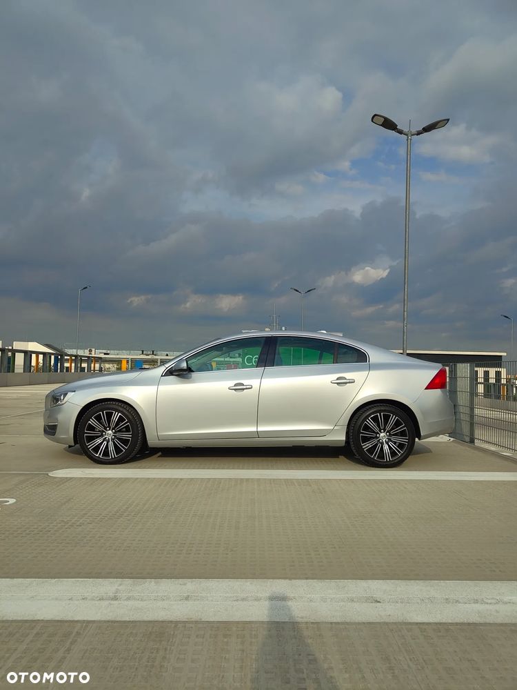 Volvo S60 - 4