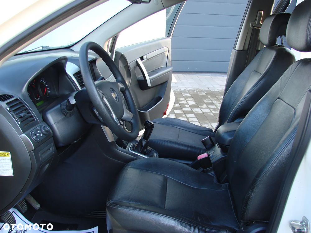 Chevrolet Captiva - 16