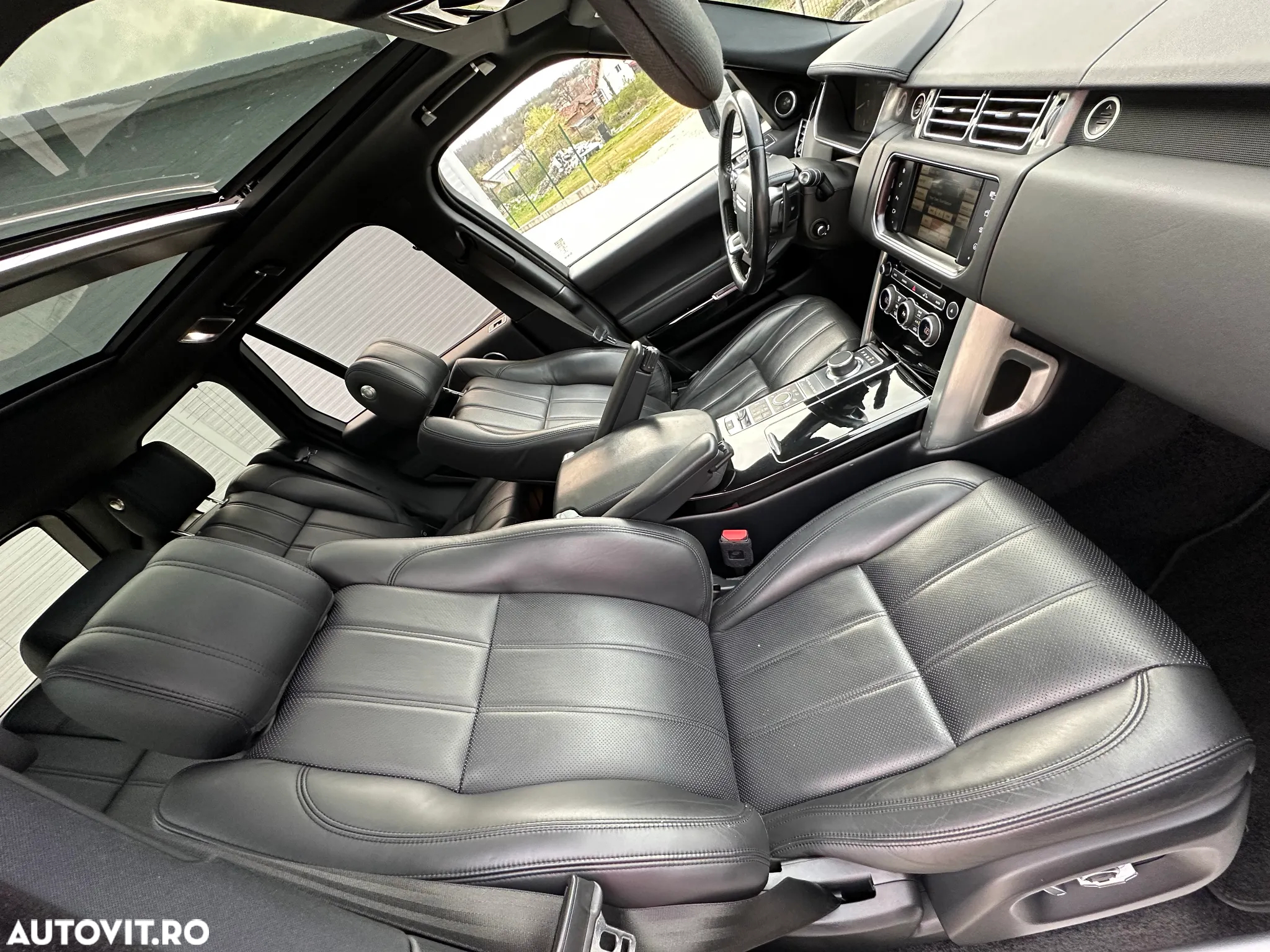 Land Rover Range Rover Vogue - 27