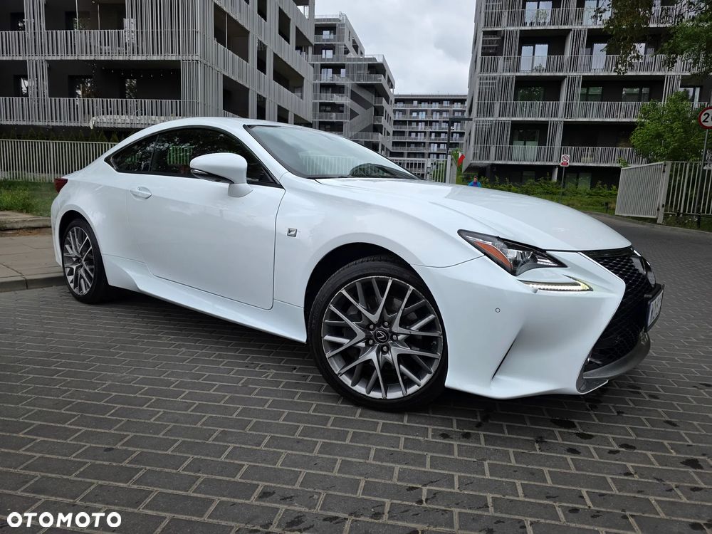 Lexus RC - 1