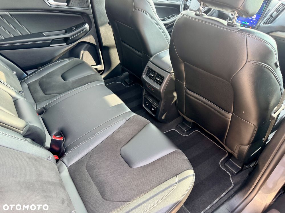 Ford Edge - 35