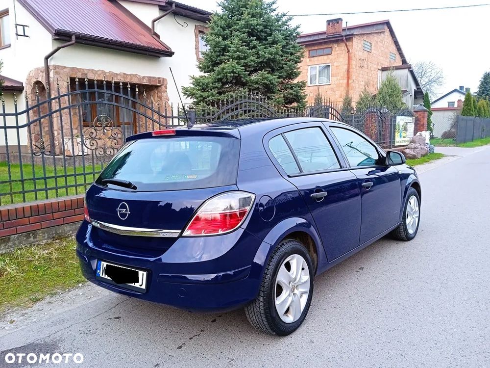Opel Astra 1.6 Active - 22