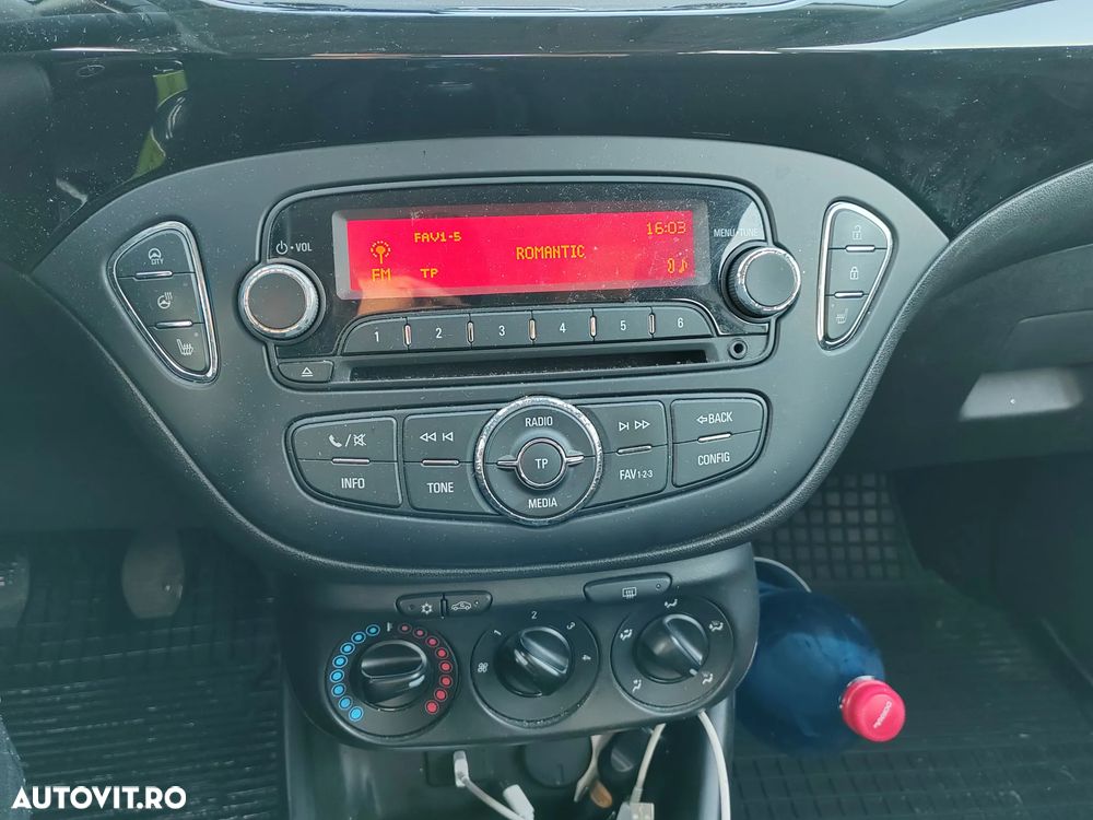 Opel Corsa 1.4 ECOTEC Selection - 10