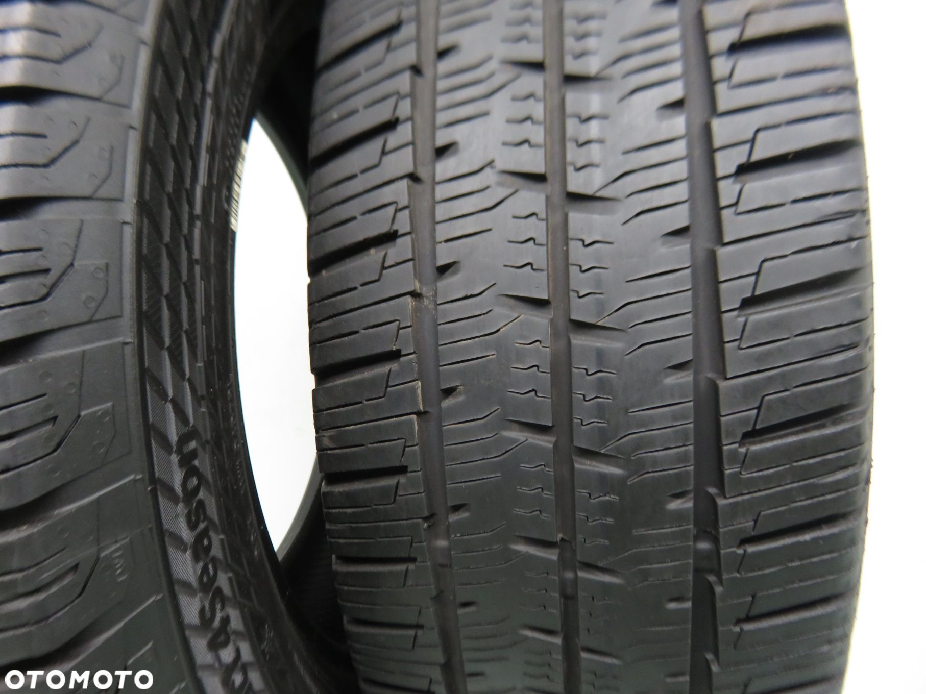 2X 215/65R16 C OPONY CALOROCZNE Continental Vancontact 4Season 109/107T - 2