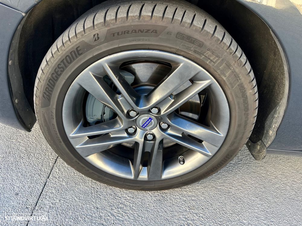 Volvo V60 D6 Plug-In-Hybrid AWD Geartronic Summum - 14