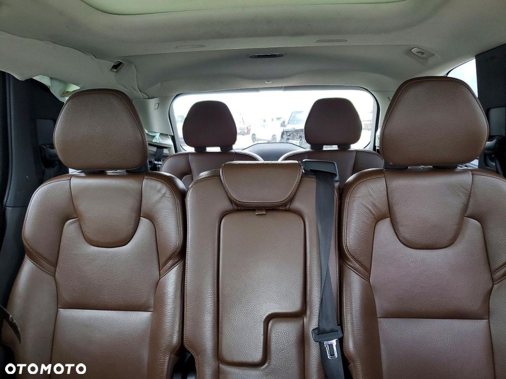 Volvo XC 90 T6 AWD Geartronic Momentum - 9