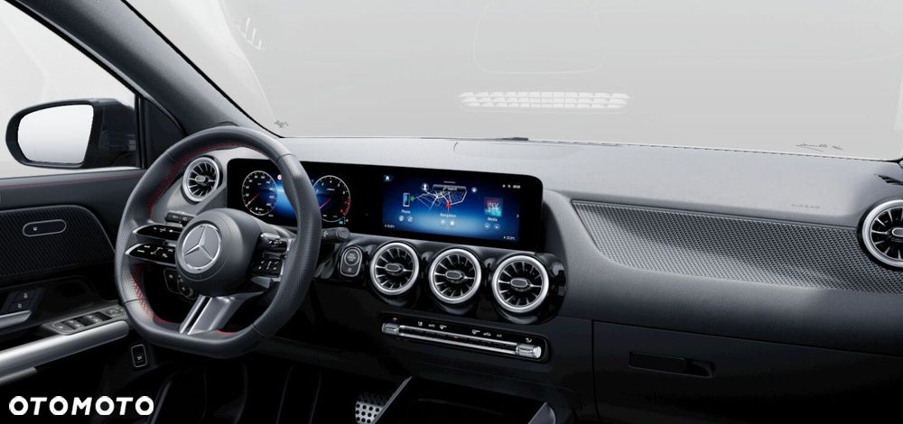 Mercedes-Benz GLA - 9