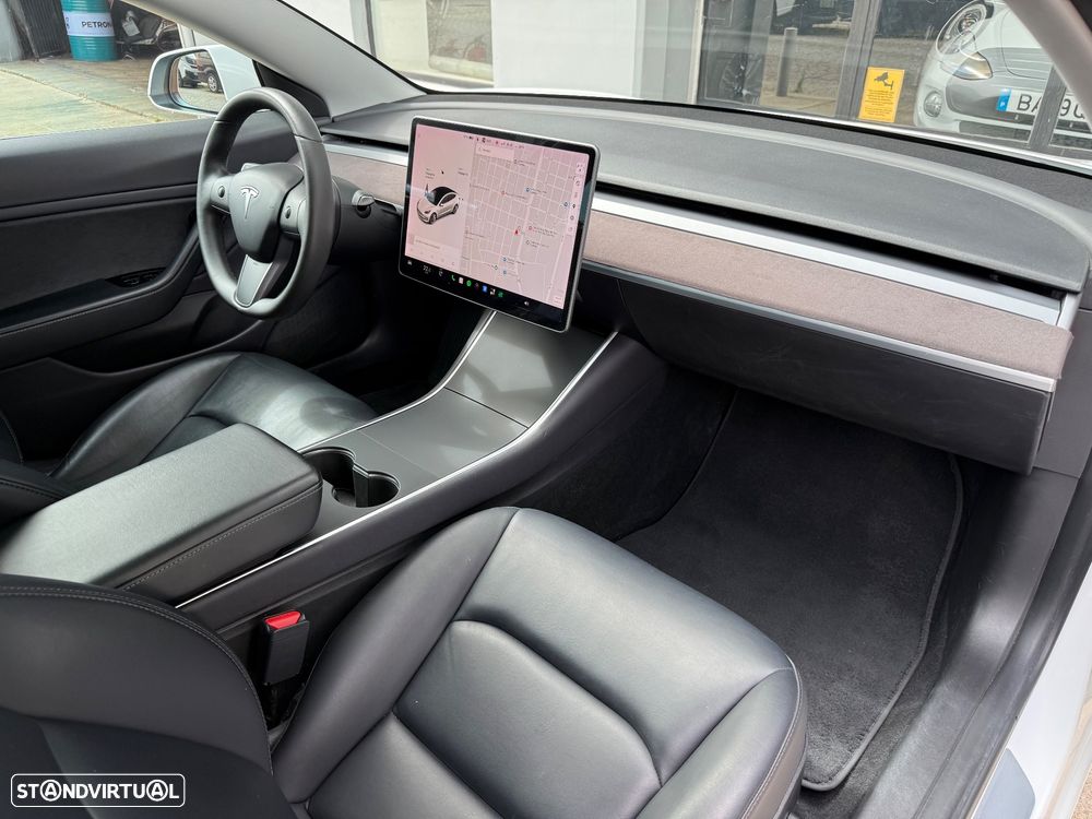 Tesla Model 3 Performance Dual Motor AWD - 17
