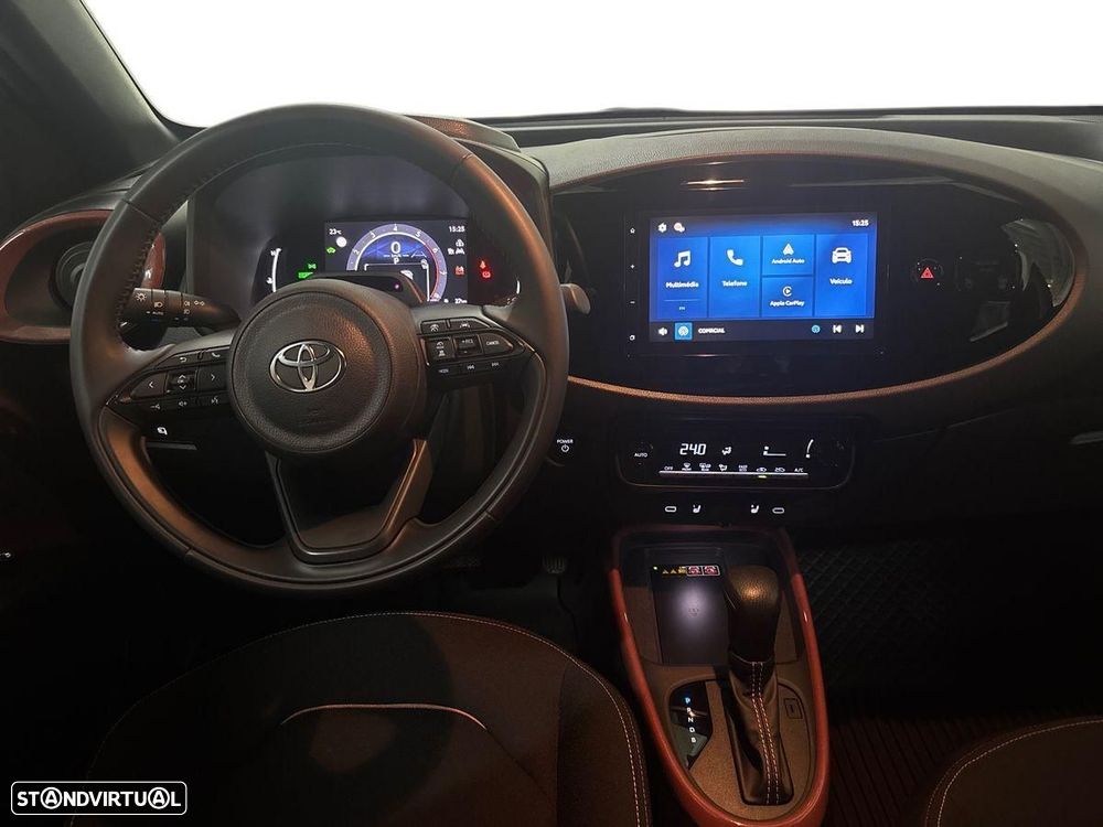 Toyota Aygo X 1.5 Hybrid Envy - 15