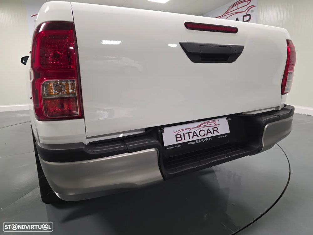 Toyota HILUX  2.4 D-4D 2WD CD - 22