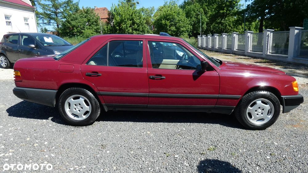 Mercedes-Benz W124 (1984-1993) - 9