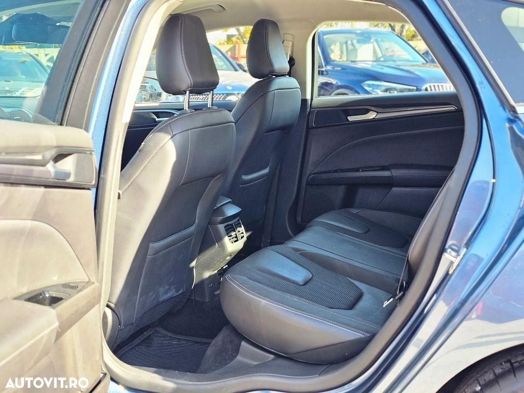 Ford Mondeo 2.0 TDCi Powershift Titanium - 12