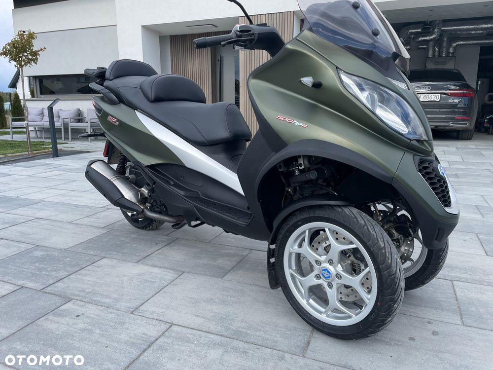 Piaggio MP-3 - 11