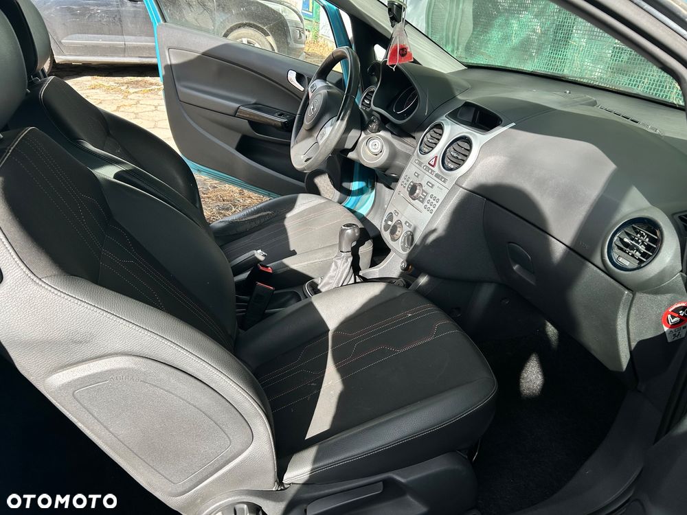 Opel Corsa 1.2 16V Edition 150 - 15