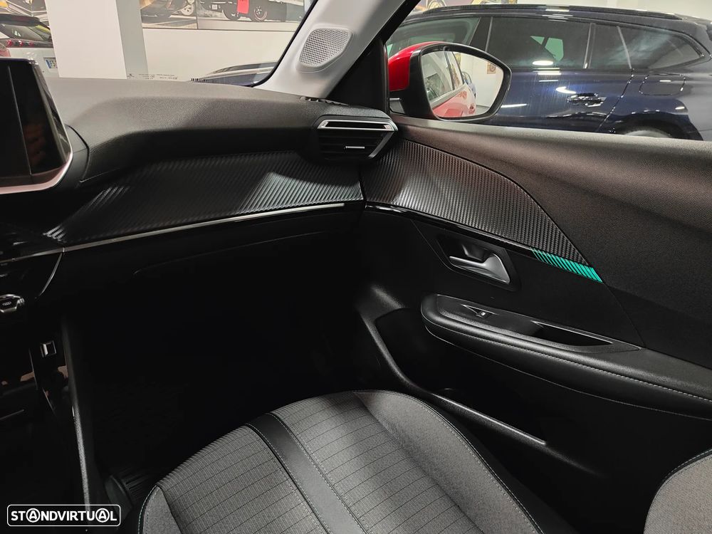 Peugeot 208 1.2 PureTech Allure EAT8 - 48