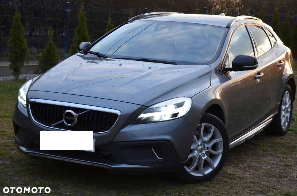 Volvo V40 Cross Country D2 Momentum - 4