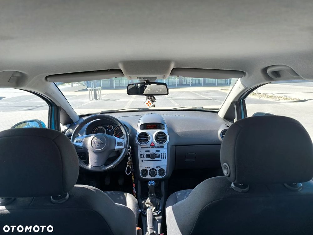 Opel Corsa 1.4 16V - 9