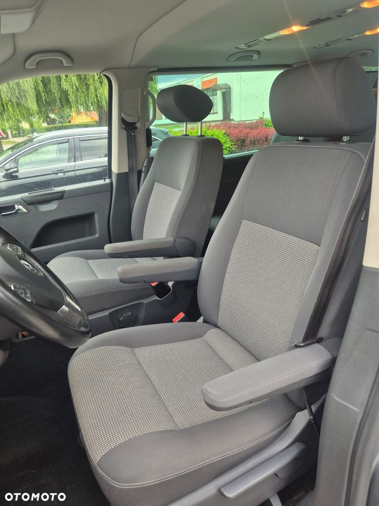 Volkswagen Caravelle - 6