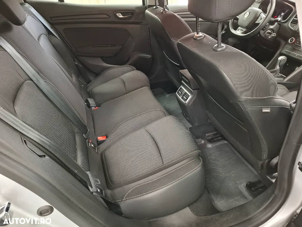 Renault Megane Blue dCi EDC Zen - 12