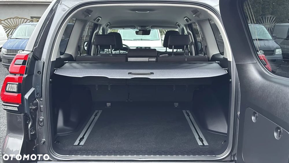 Toyota Land Cruiser LC 2.8 D-4D Prestige - 6